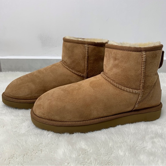 UGG Shoes - UGG #101622 Women's Sheepskin Lining Classic Mini II Tan Boots Size 10